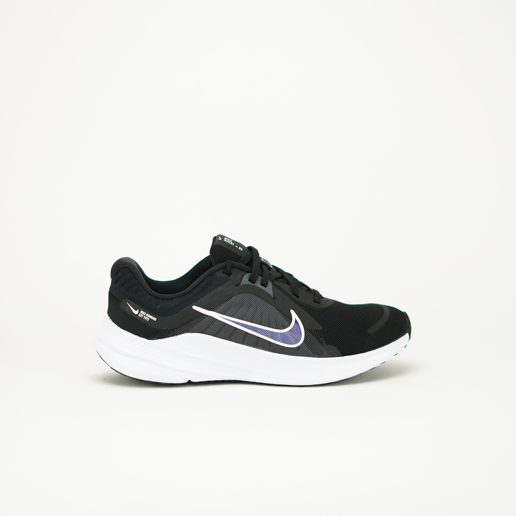 NIKE QUEST 5
