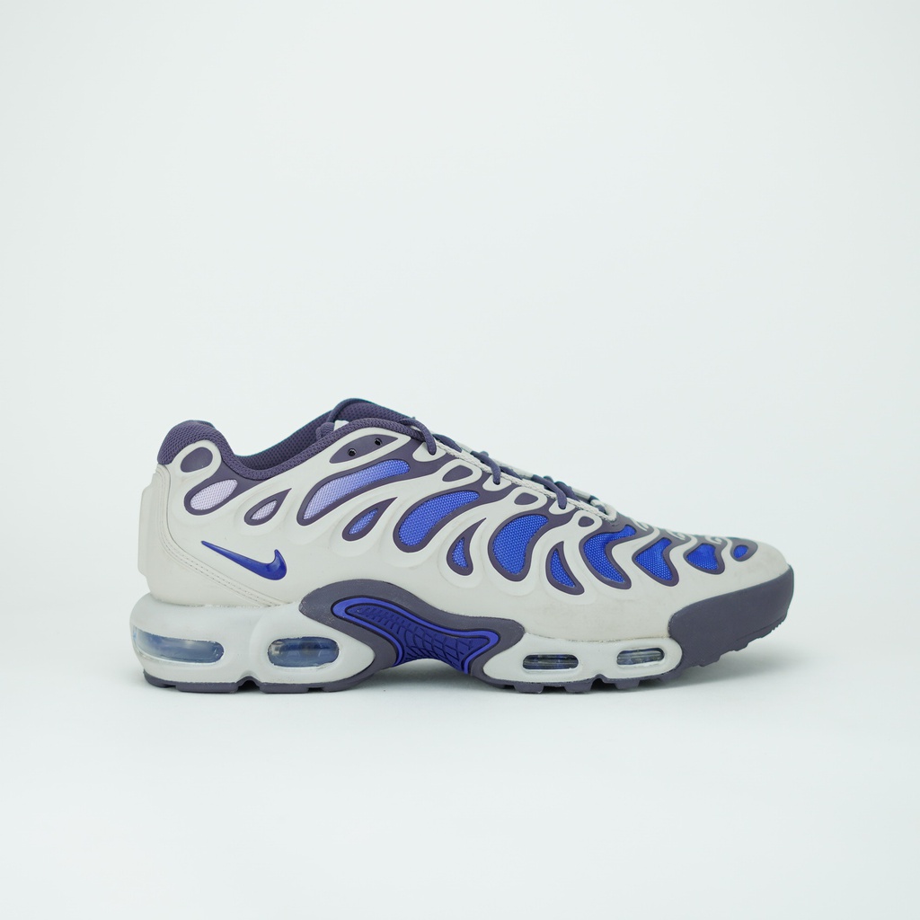 NIKE AIR MAX PLUS