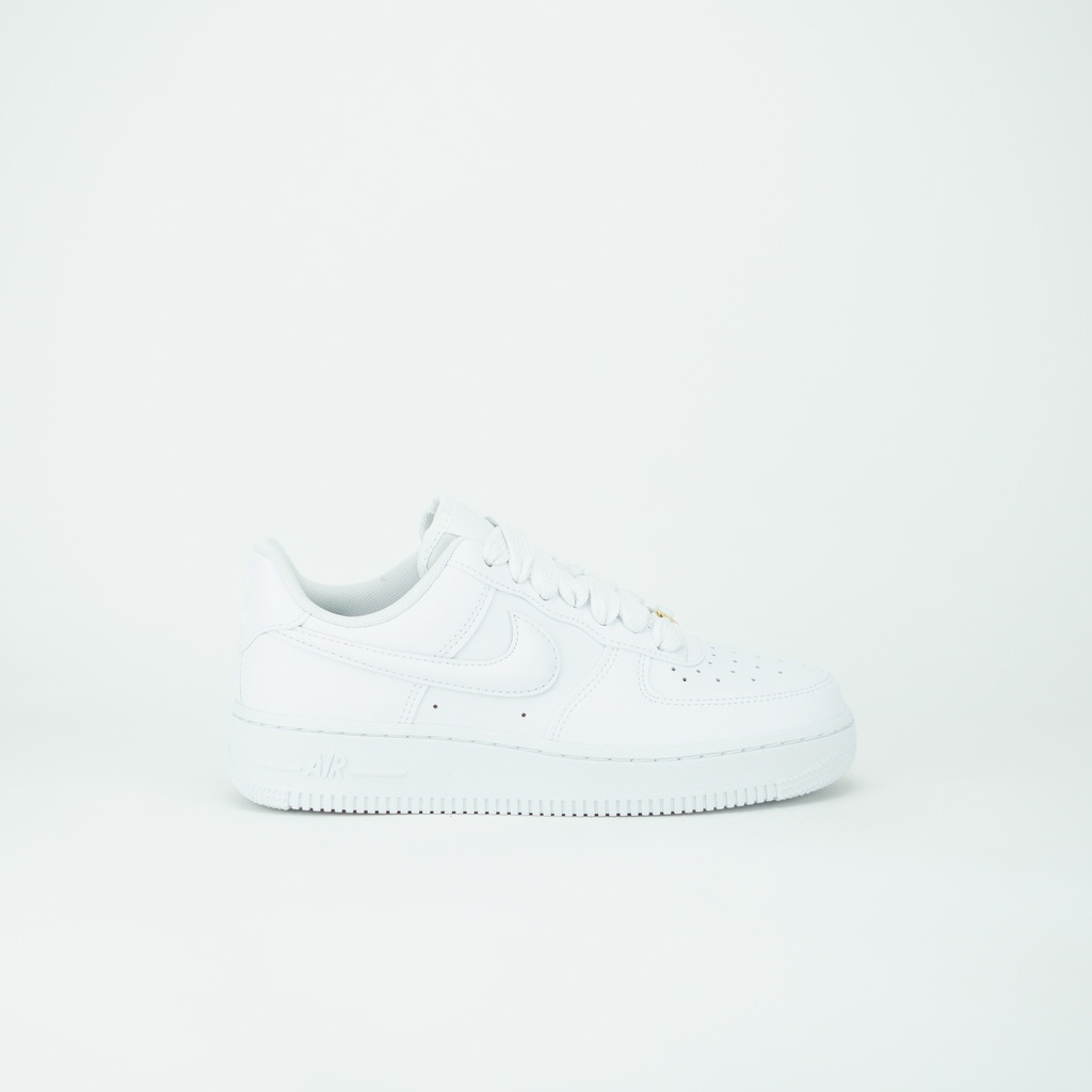NIKE AIR FORCE 1 '07