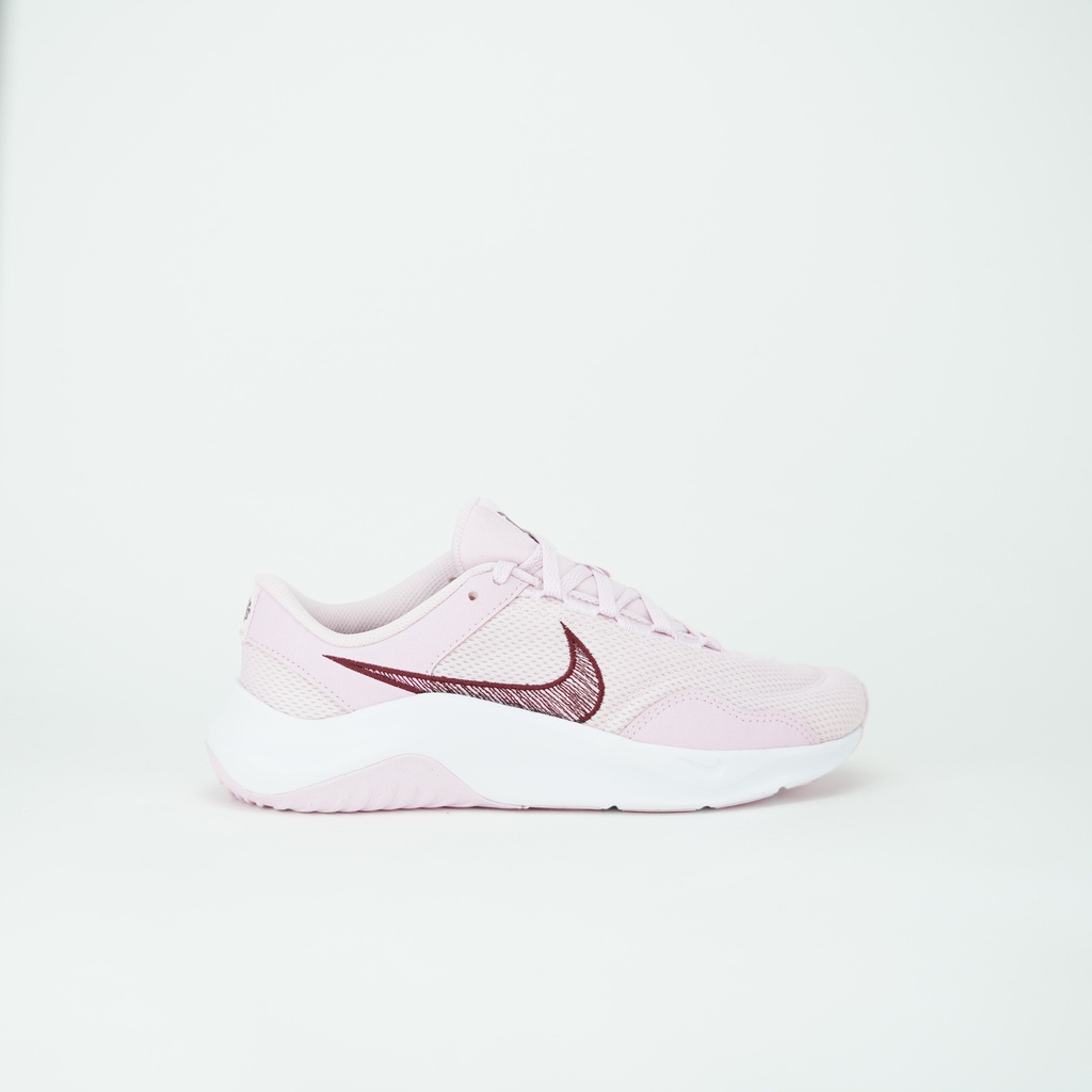 NIKE LEGEND ESSENTIAL 3