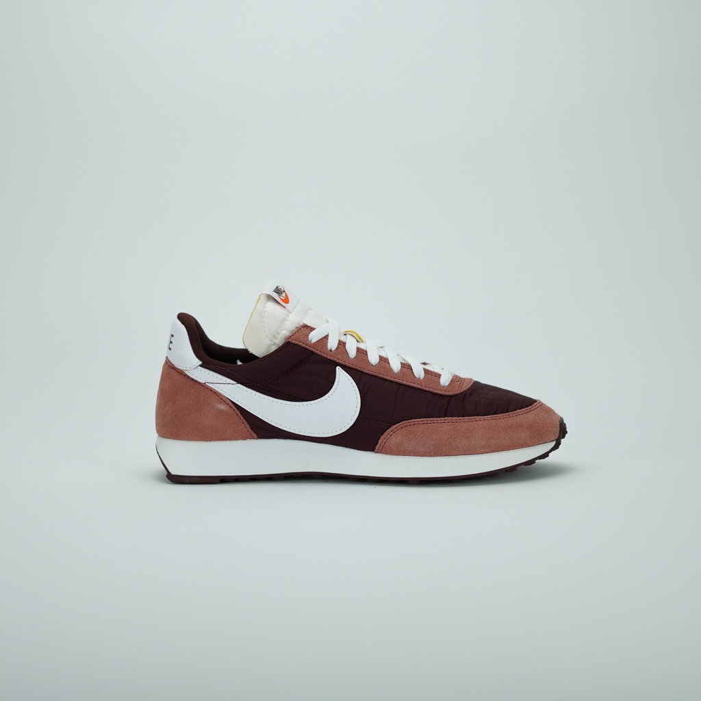 NIKE AIR TAILWIND 79