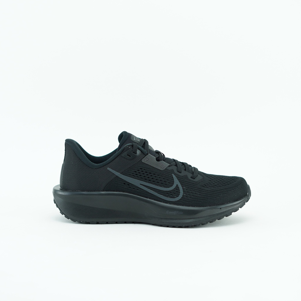 NIKE QUEST 6
