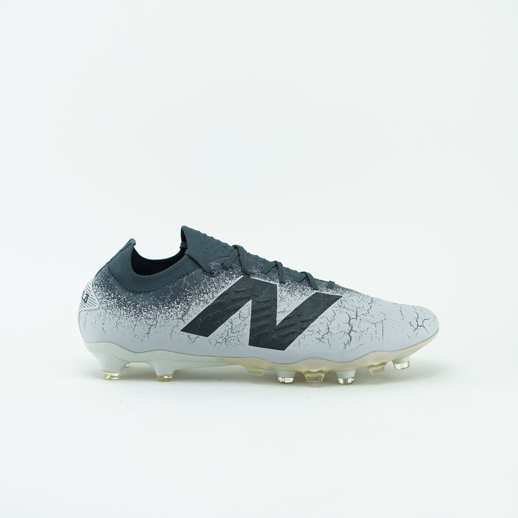 NEW BALANCE TEKELA