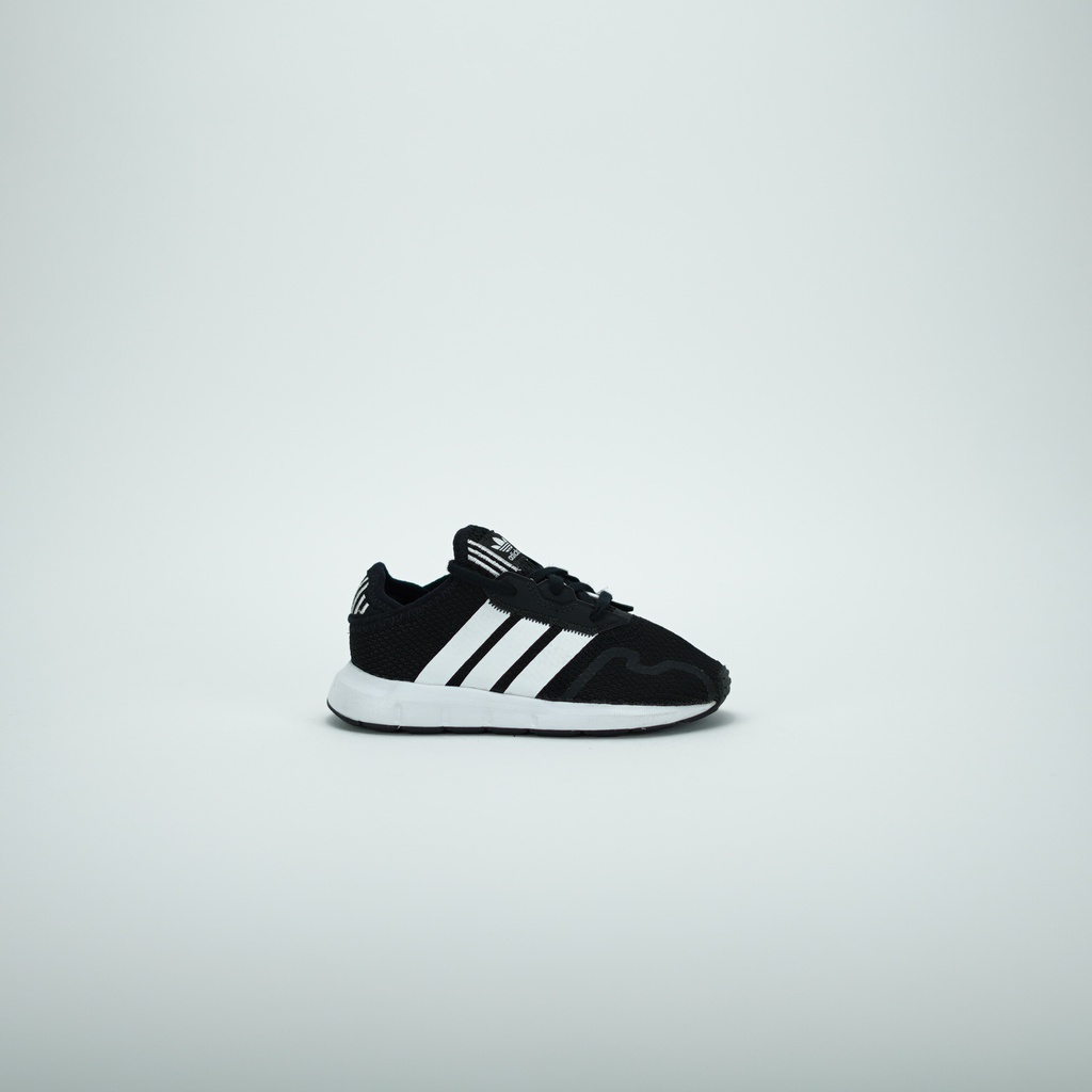 ADIDAS SWIFT RUN X