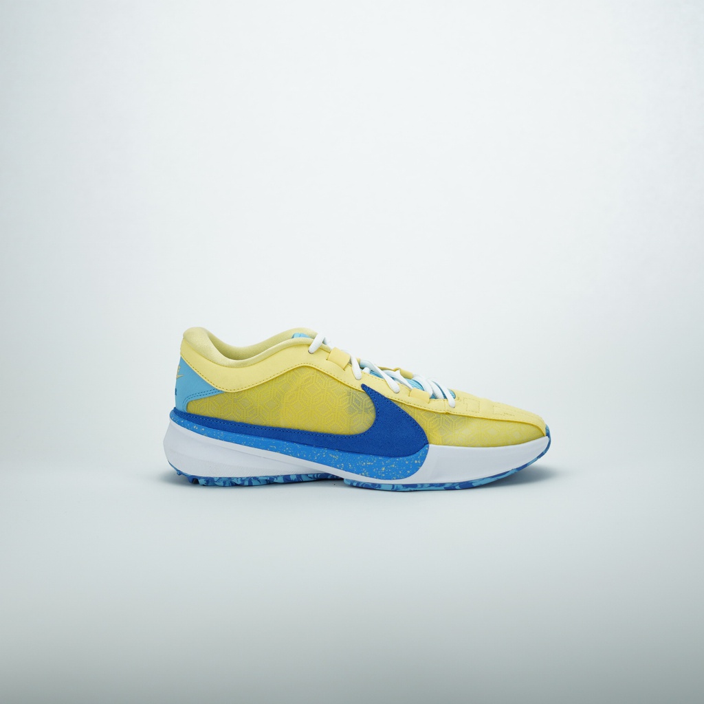 NIKE ZOOM FREAK 5