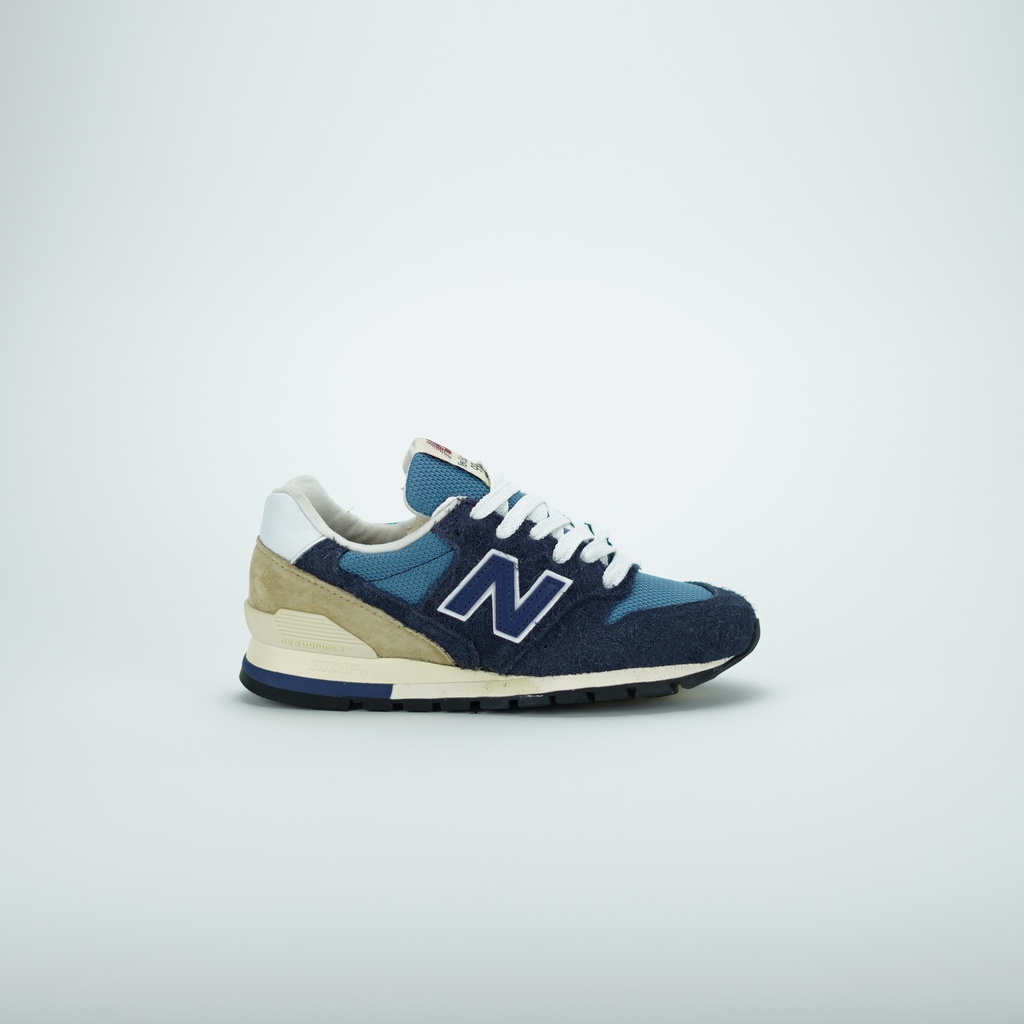 NEW BALANCE 996