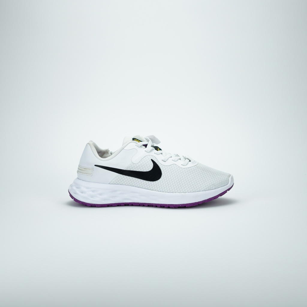 NIKE REVOLUTION 6