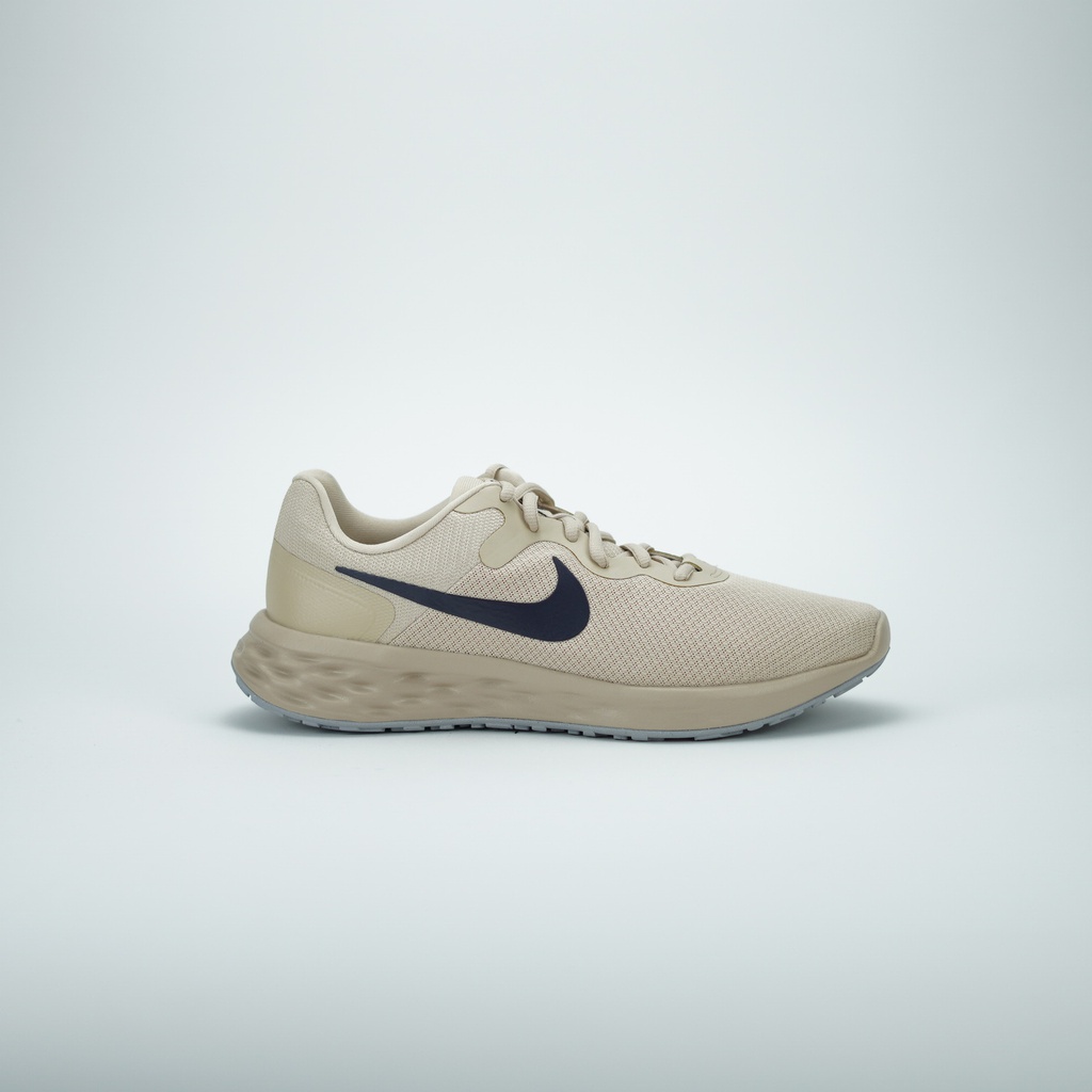 NIKE REVOLUTION 6