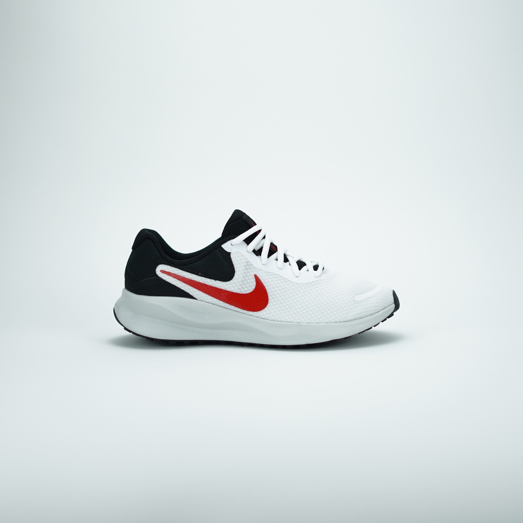 NIKE REVOLUTION 7