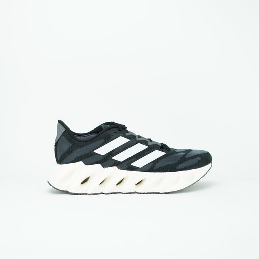 ADIDAS SWITCH FWD
