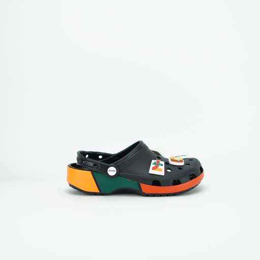 CROCS CLASSIC CLOG X 7ELEVEN