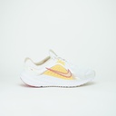 NIKE QUEST 5