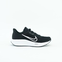 NIKE QUEST 6