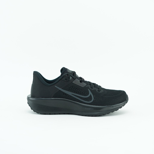 NIKE QUEST 6