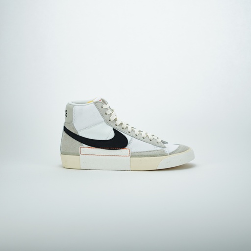 [DQ7673-100] NIKE BLAZER MID 77 PRO CLUB