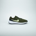 NIKE REVOLUTION 6