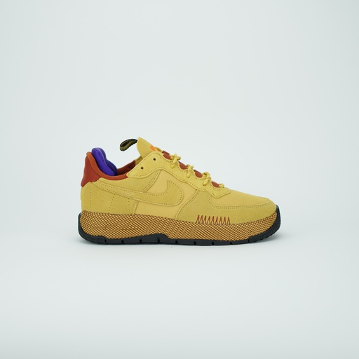 NIKE AIR FORCE 1 WILD